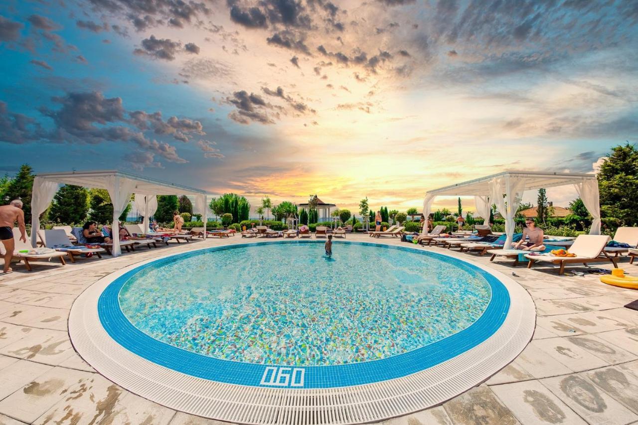 Prestige Fort Beach - Premium Apartments Sveti Vlas Eksteriør billede