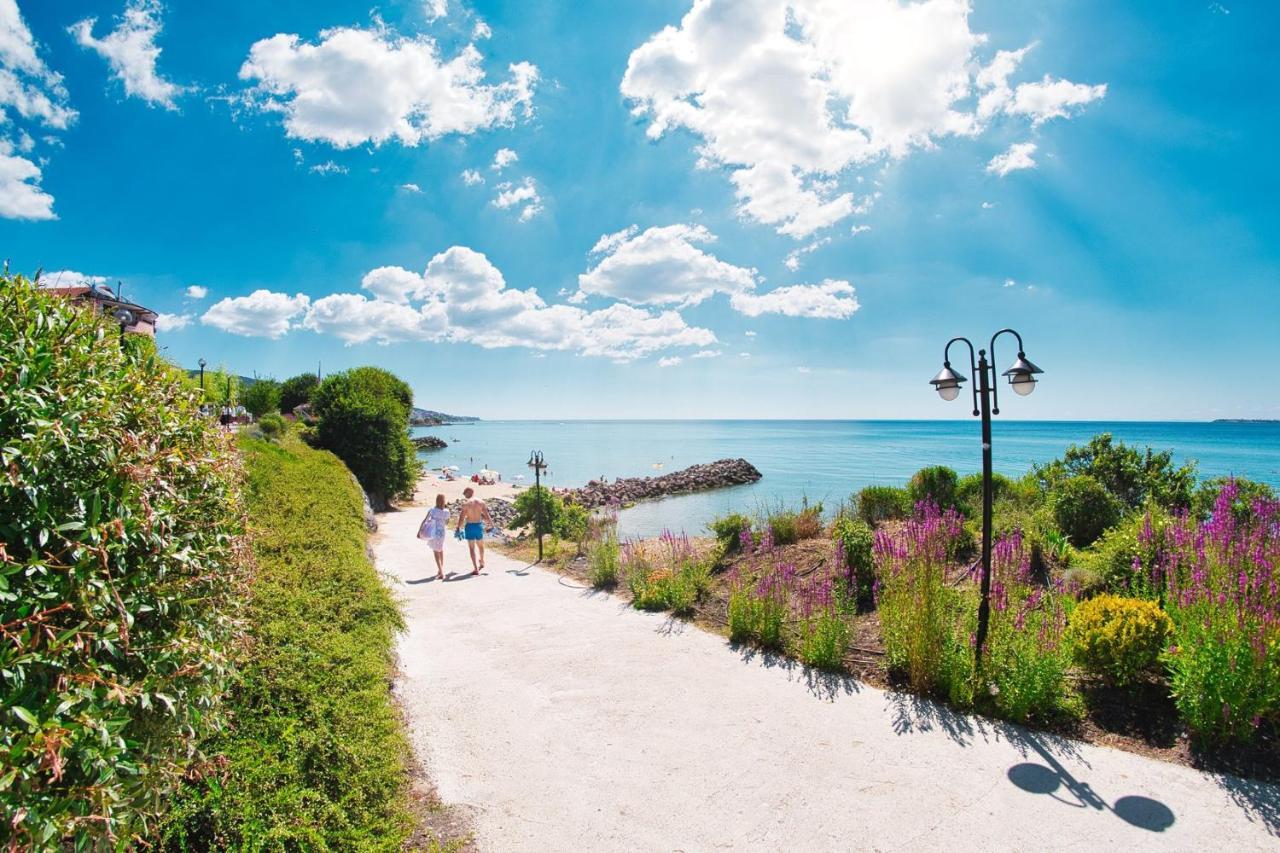 Prestige Fort Beach - Premium Apartments Sveti Vlas Eksteriør billede